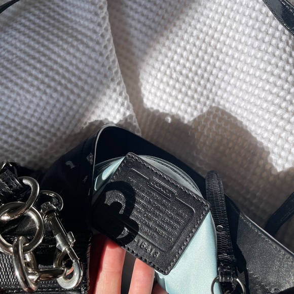 Large Coach Black Leather Tote with Silver Details - Picture 4 of 6